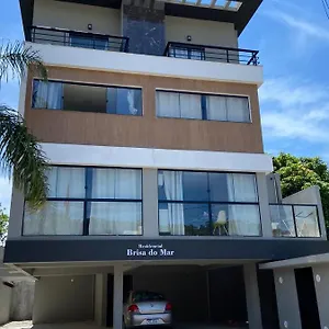 https://residencial-brisa-do-bombinhas.santa-catarina-brasil.com
